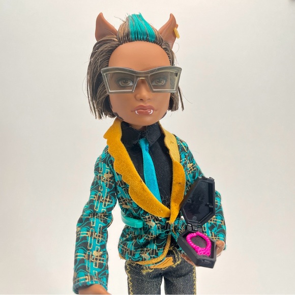Monster High “Clawd Wolf” Sweet 1600 Doll & accessories 🐺 - Picture 3 of 6